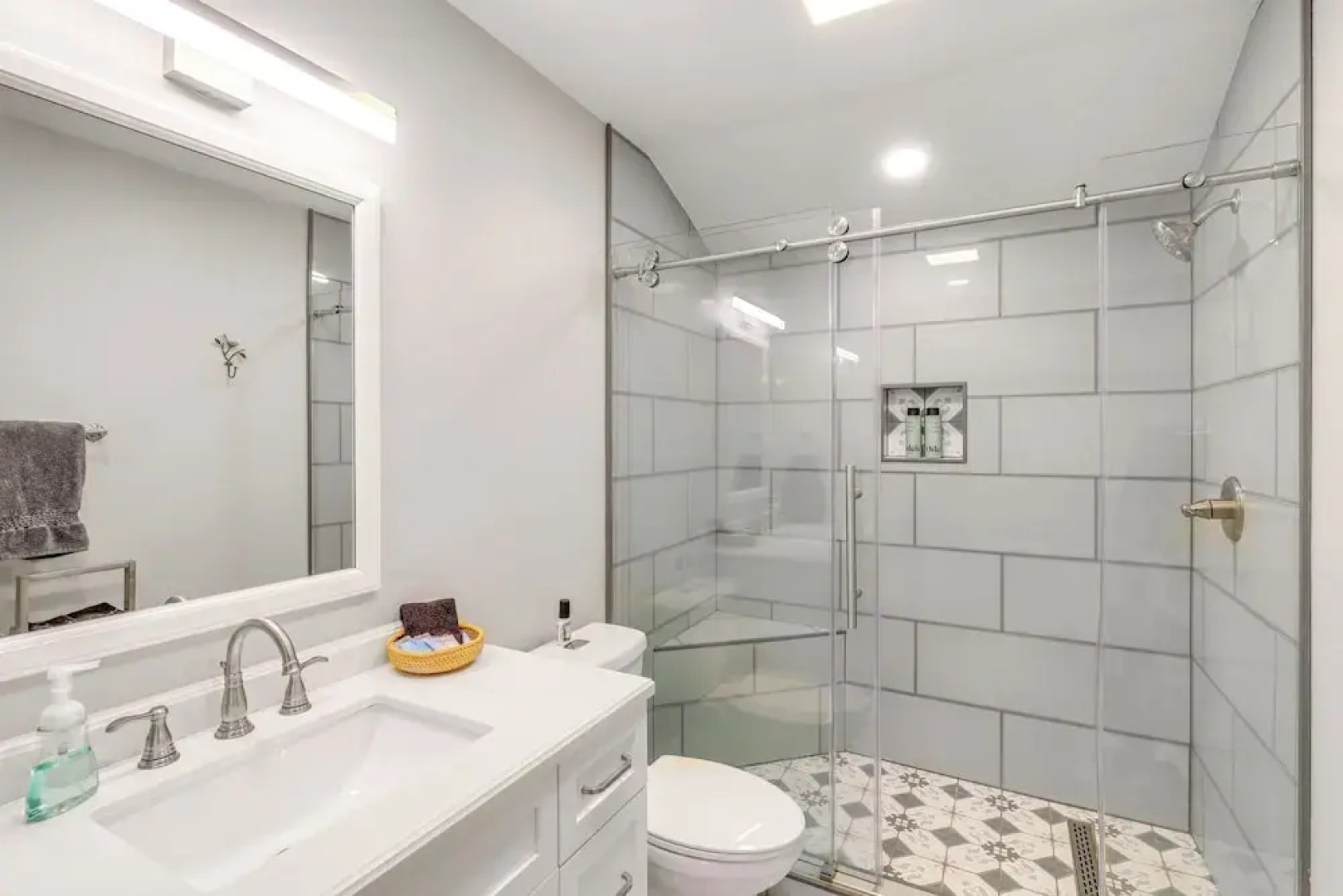 Charming Damascus Retreat w/ Deck & Creek Views!