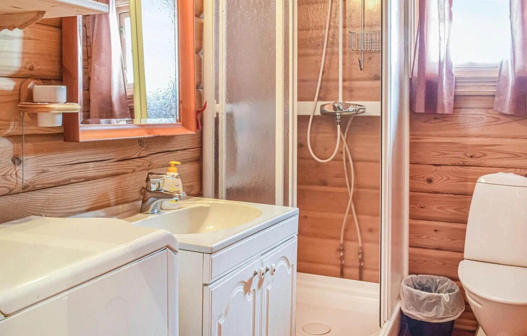 Beautiful Home in Vossestrand With 3 Bedrooms and Wifi