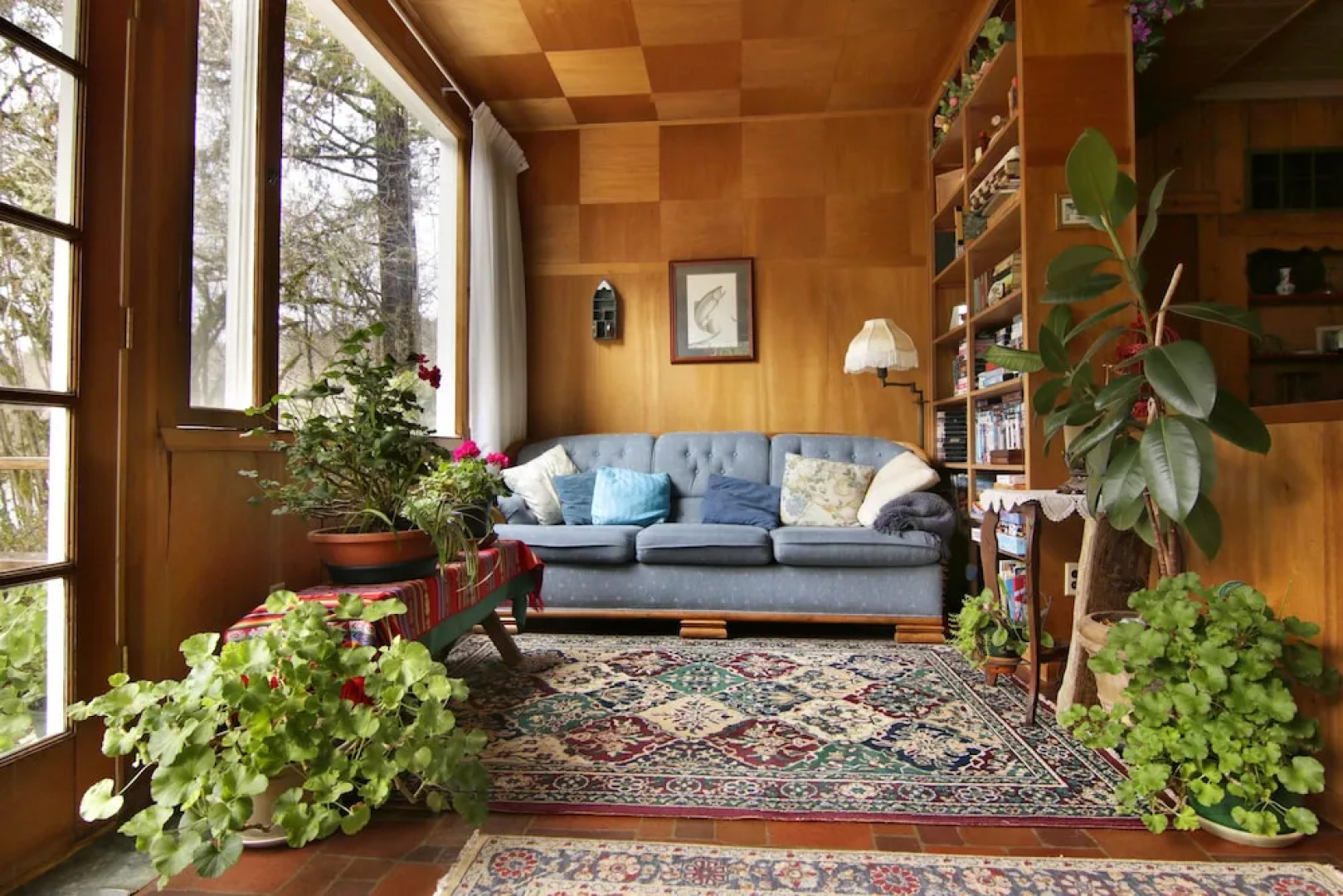 McKenzie River Inn B&B and Cabins