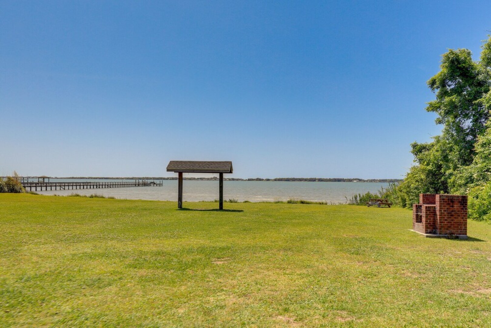 Well-equipped Morehead City Home ~ 5 Mi to Beach!