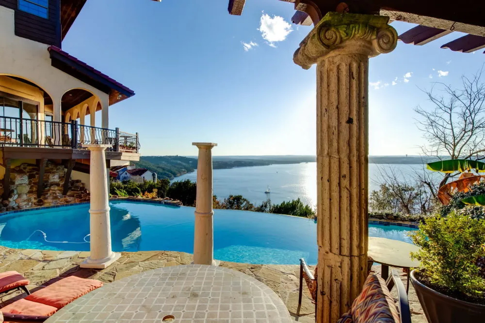 La Villa Vista Resort