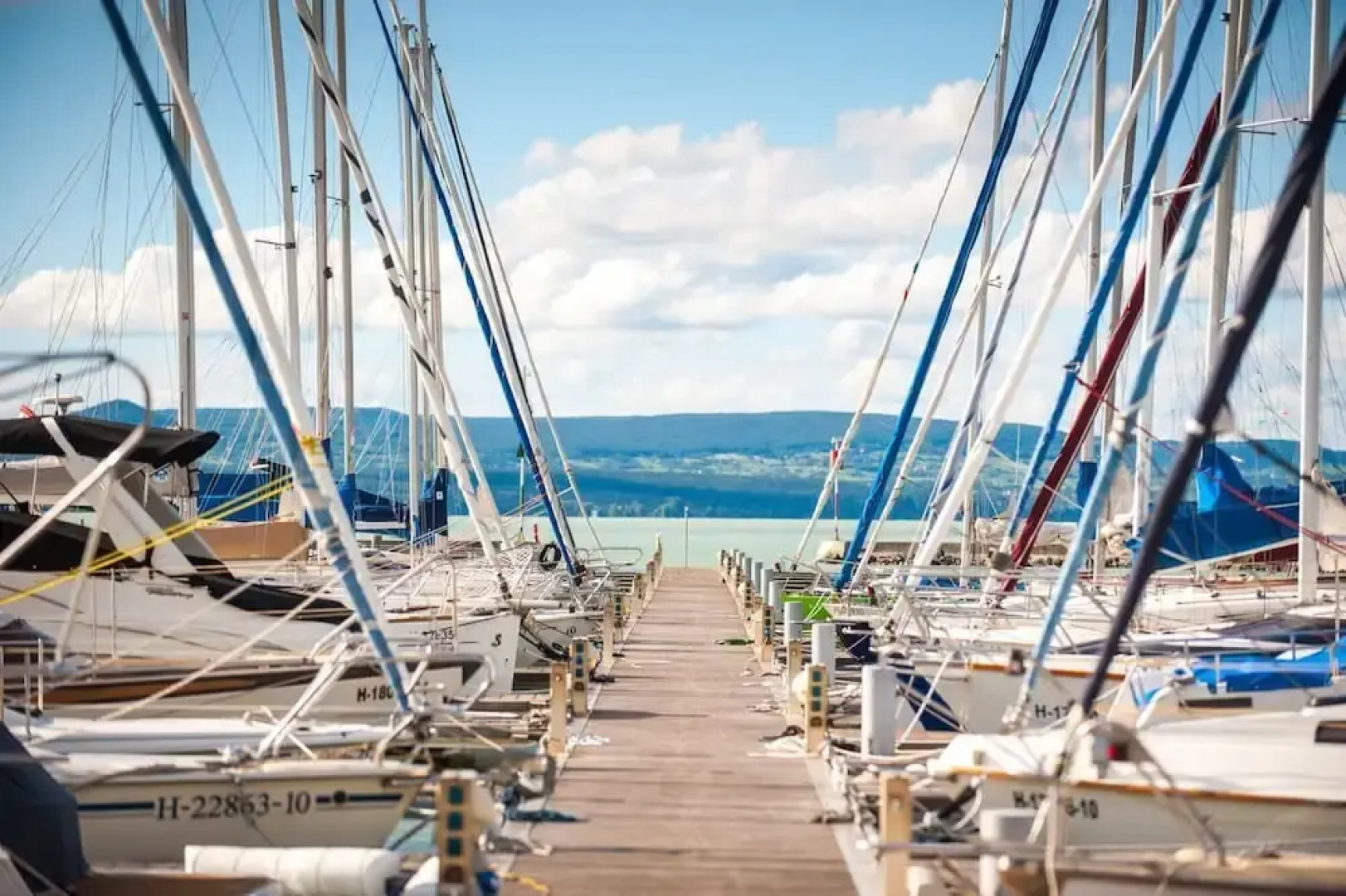 BL YachtClub & Apartments