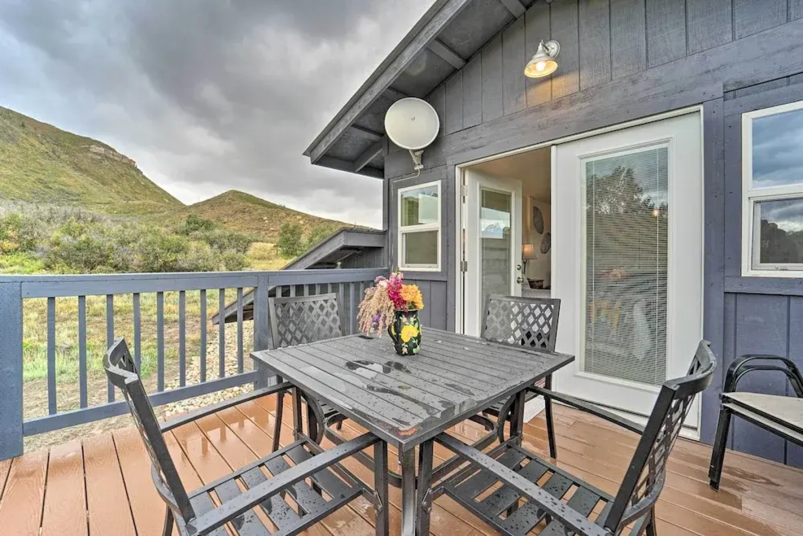 Studio w/ Mountain Views < 30 Min to Durango!