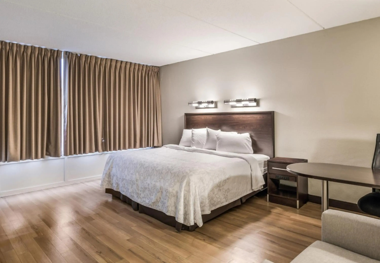 Red Roof Inn PLUS+ Boston - Woburn/ Burlington