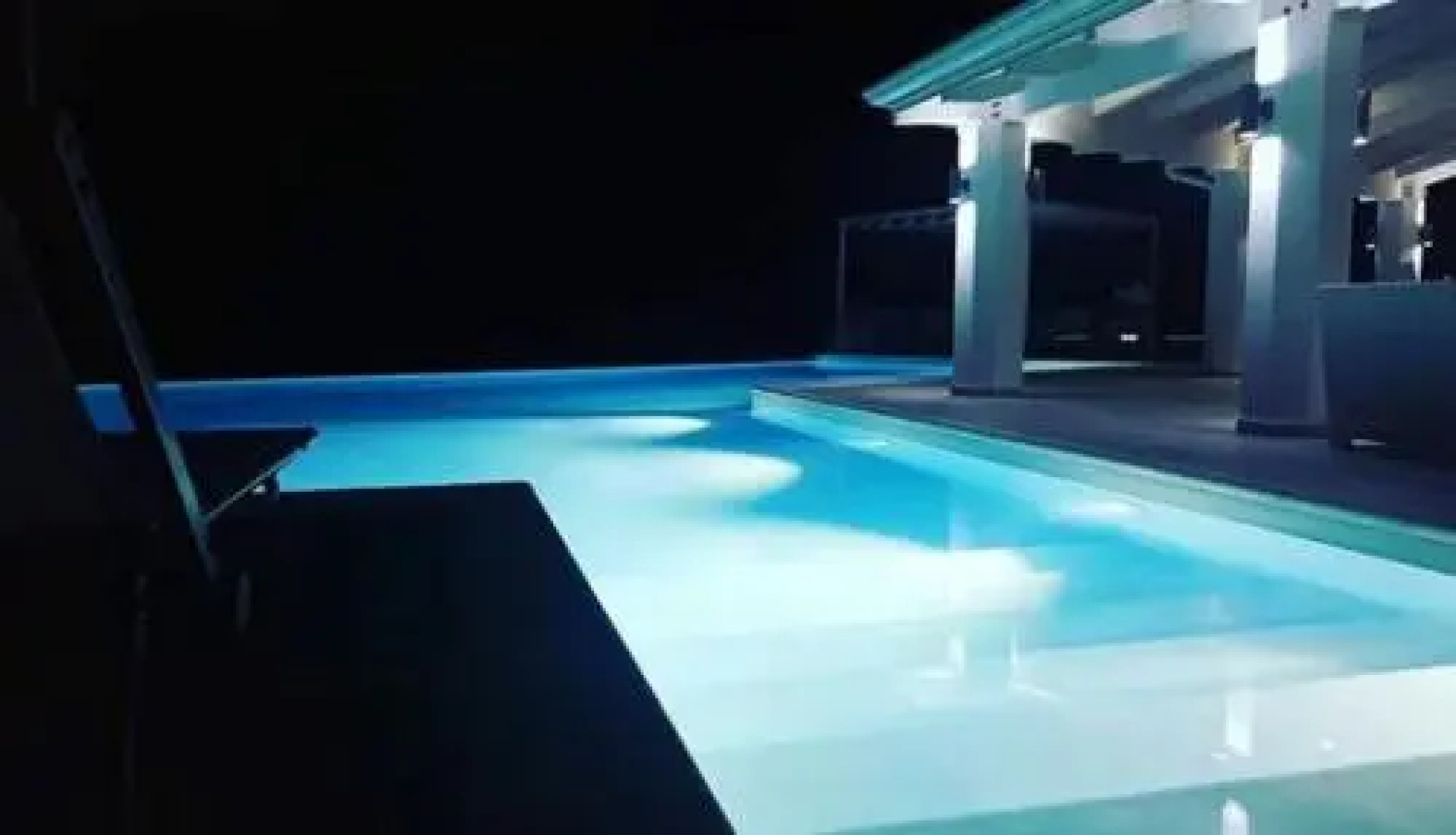 White Club Residence