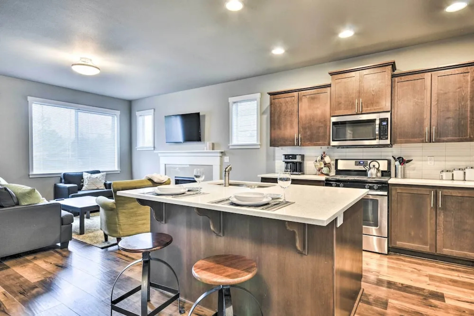 Charming Newberg Home: Walk to Dtwn, Wineries