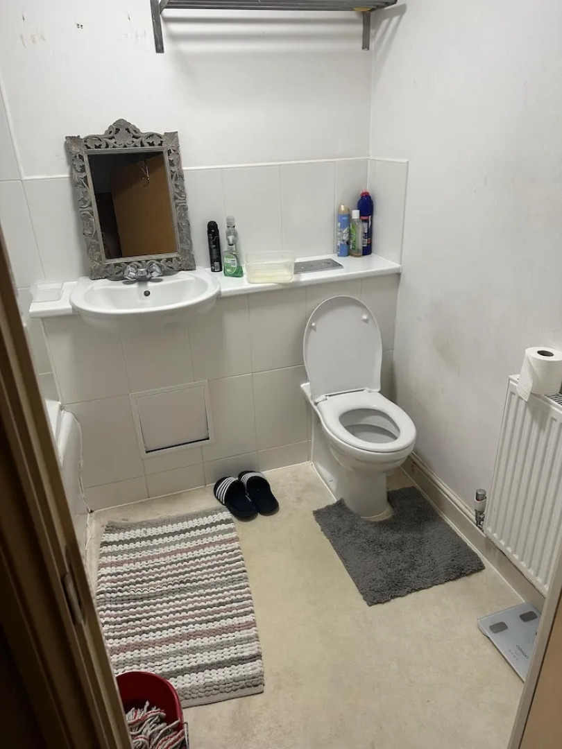 Immaculate 2-bed Apartment in Greenhithe