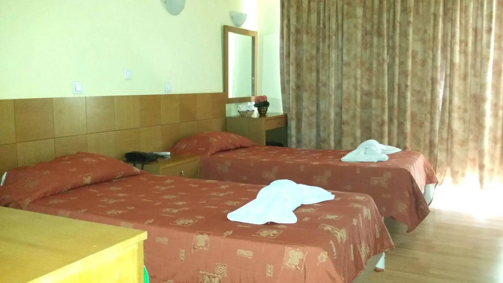Aristoteles Hotel