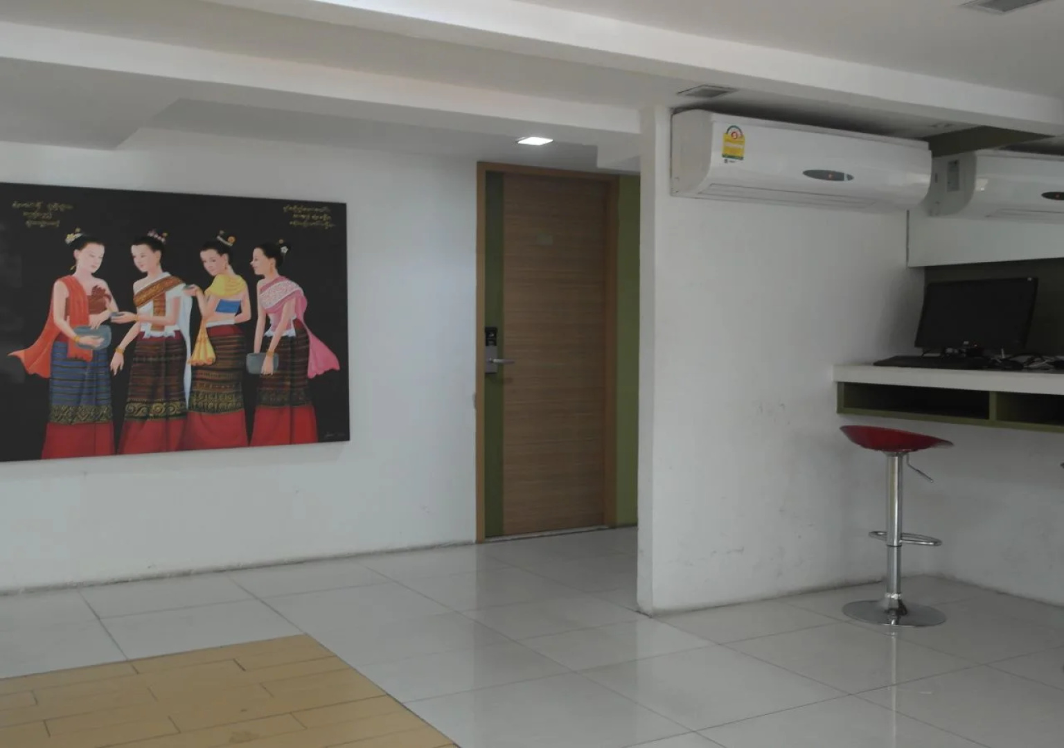 Nantra Sukhumvit 39 Hotel
