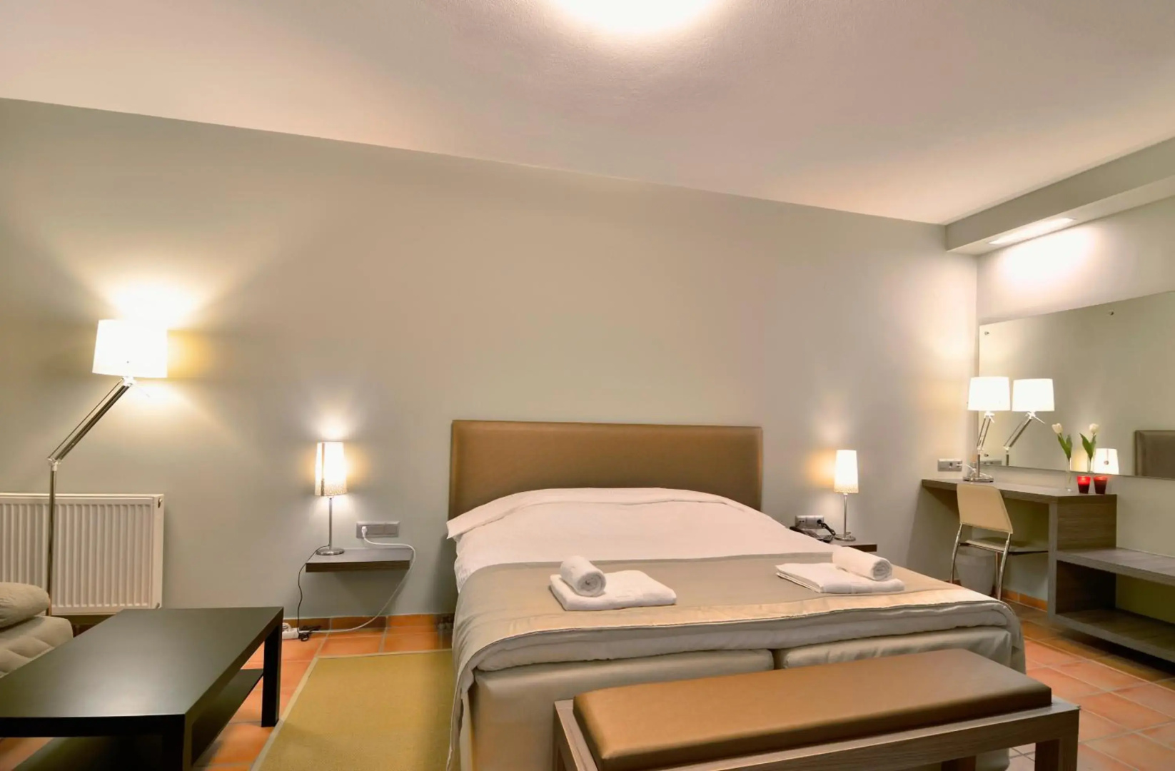 Ellopia Point Hotel