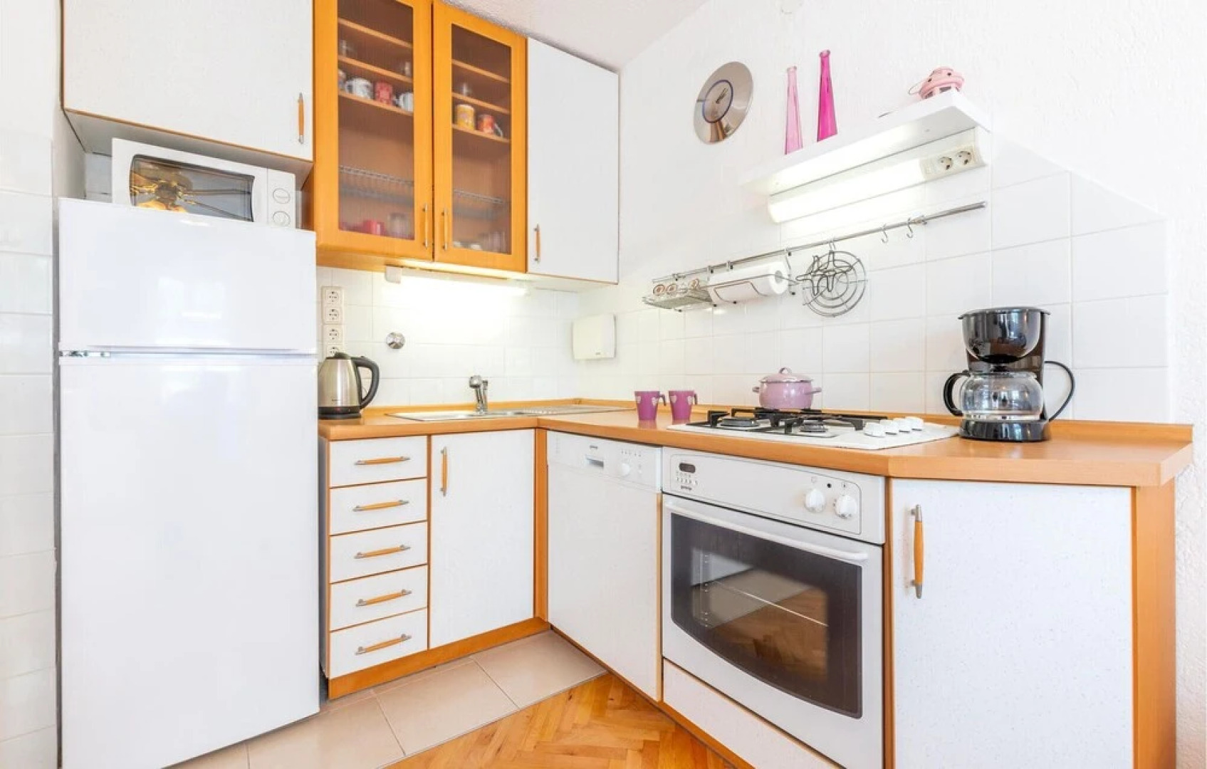 Nice Home in Poljica With Wifi and 2 Bedrooms