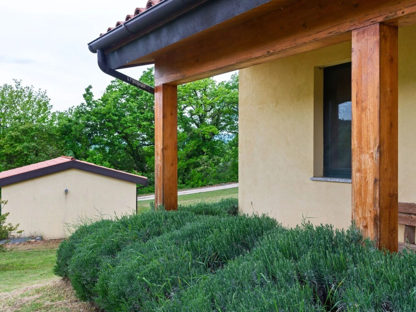 Captivating Cottage in San Ginesio with Swimming Pool