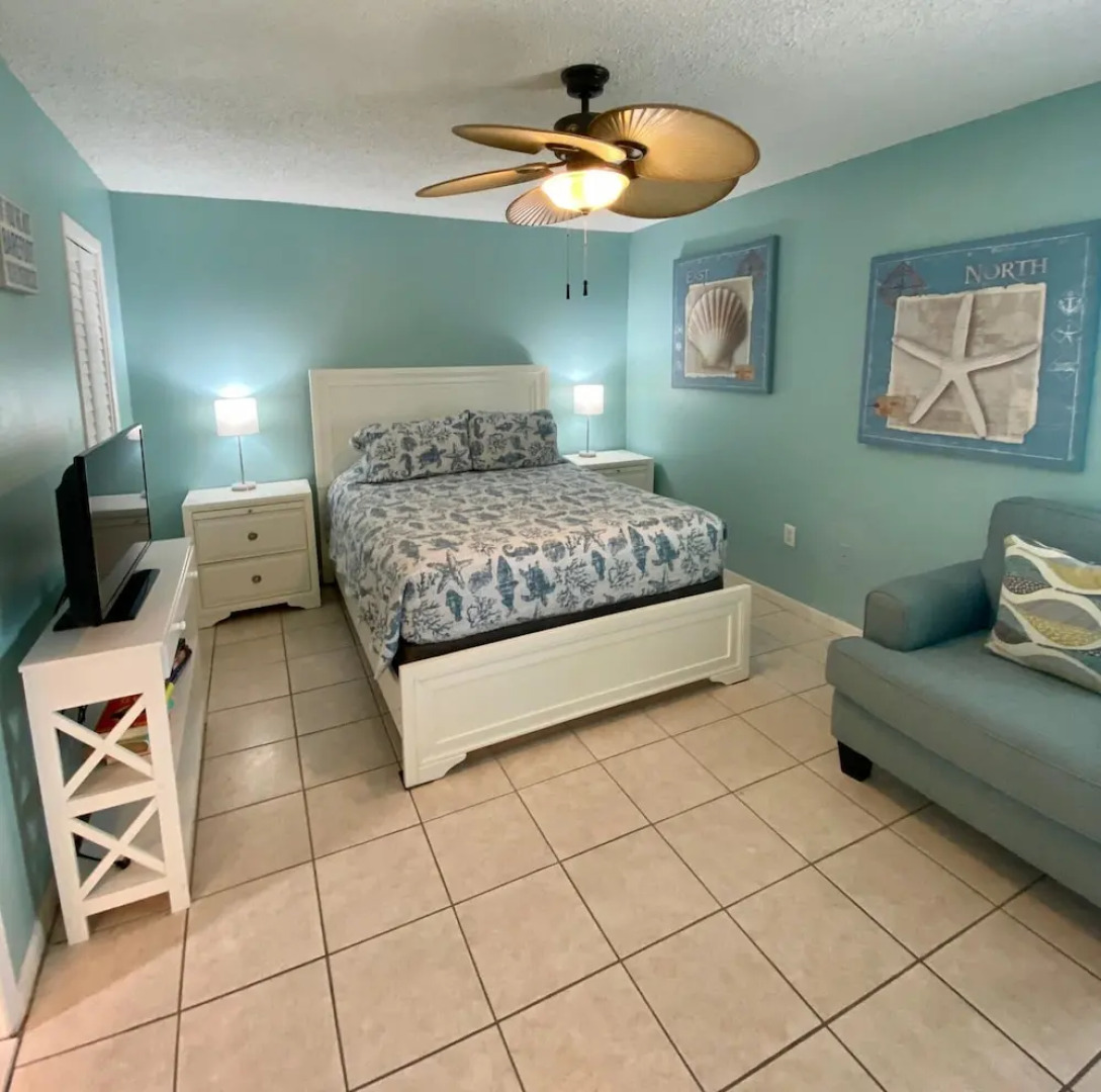 Madeira Beach 2 Bedroom, 1 Bath 230