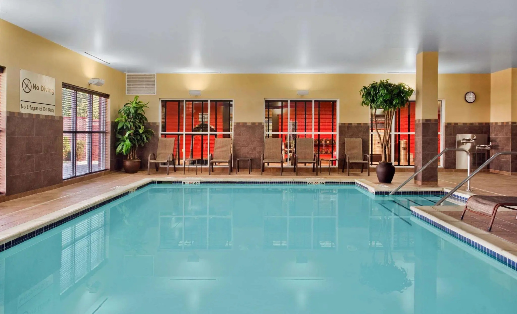 Hampton Inn & Suites Detroit / Airport - Romulus