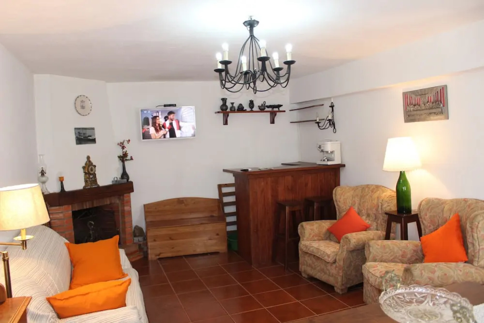 Casa Típica do Douro Vinhateiro, by Izibookings