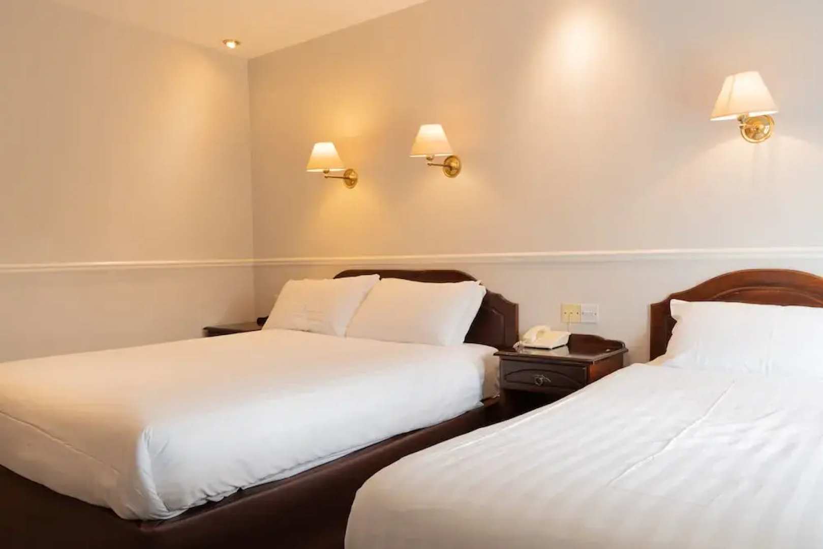 Woodenbridge Hotel