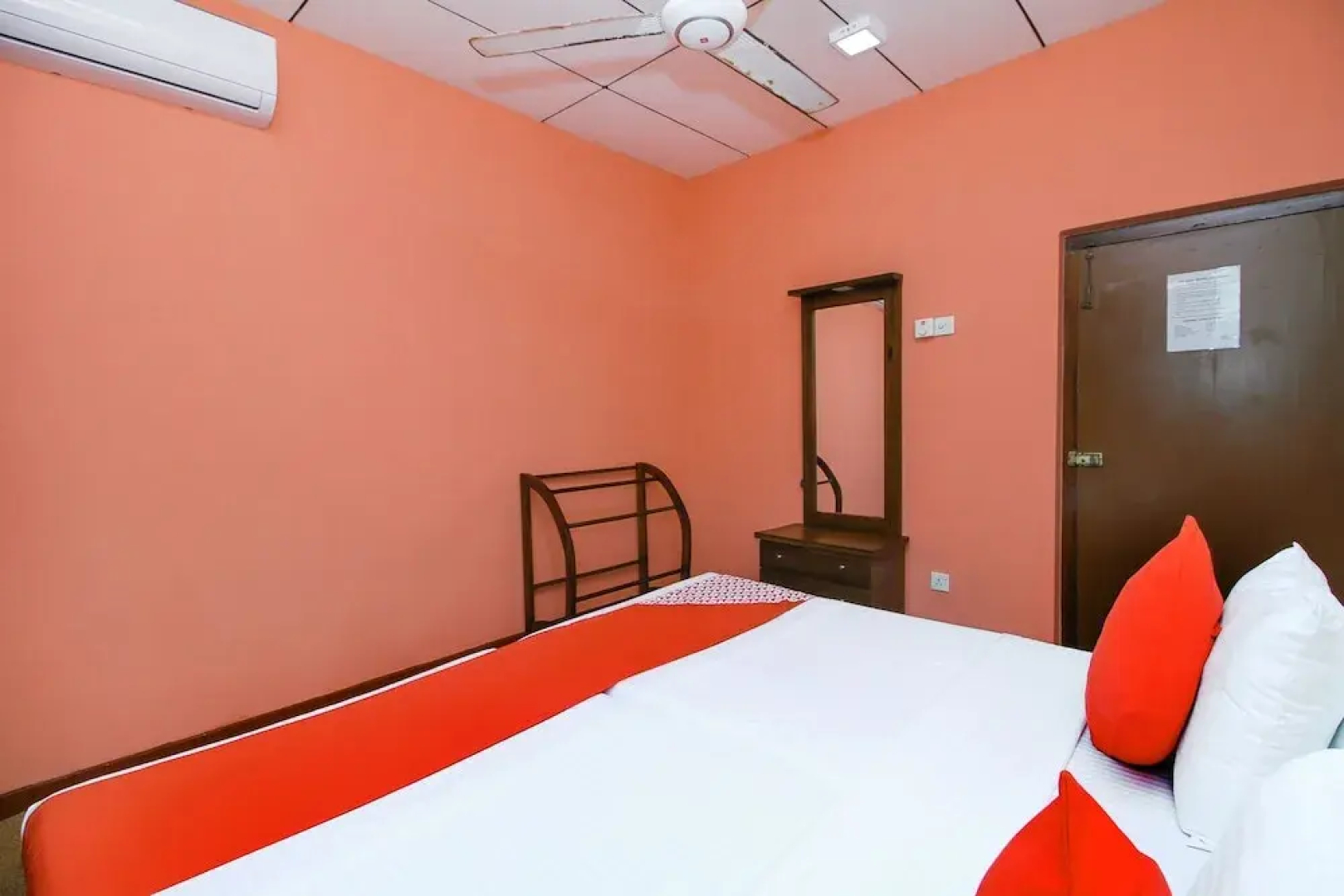 OYO 397 Sea Beach Inn