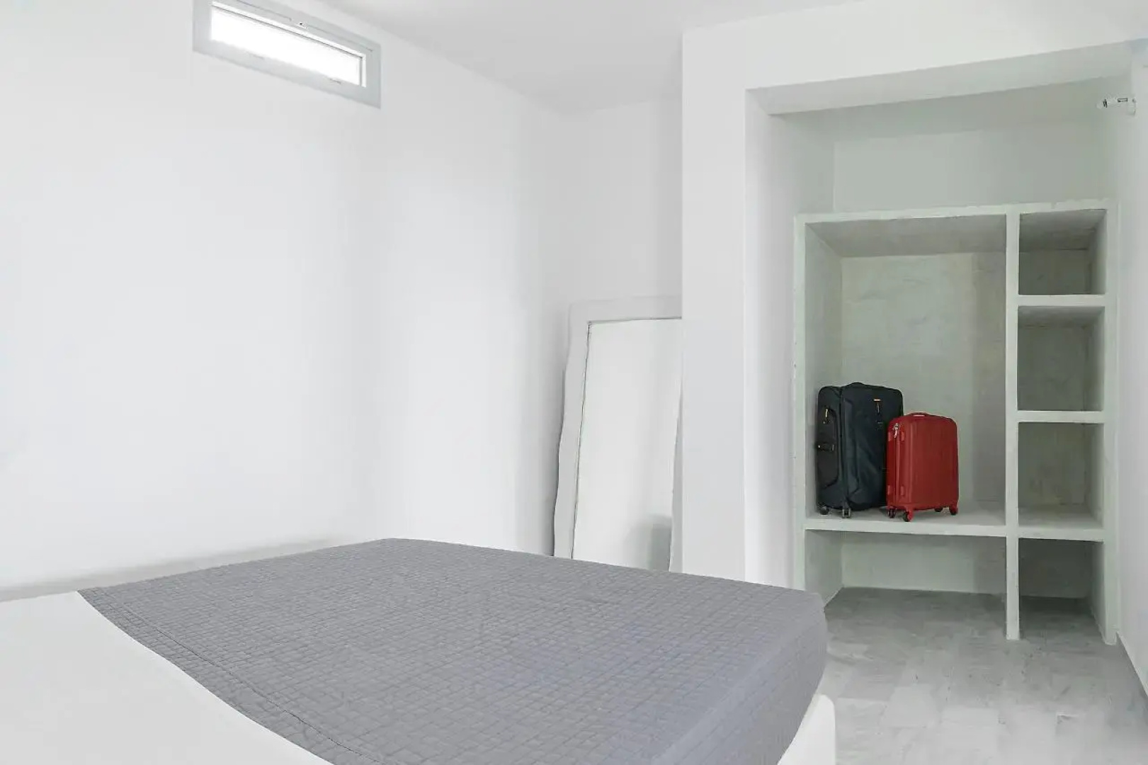 Phaos Santorini Suites