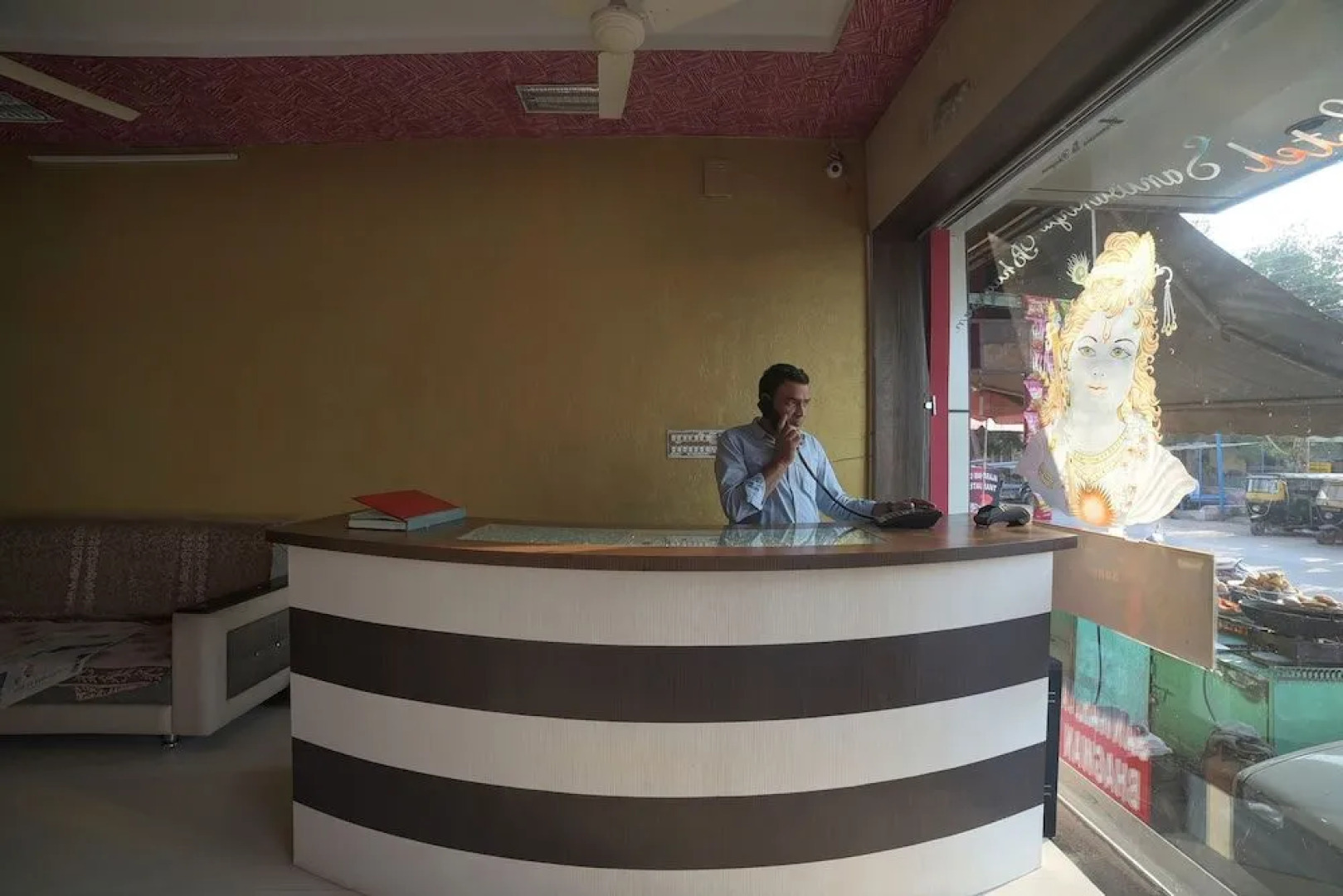 Oyo 30243 Hotel Sanwariya Bhagwan