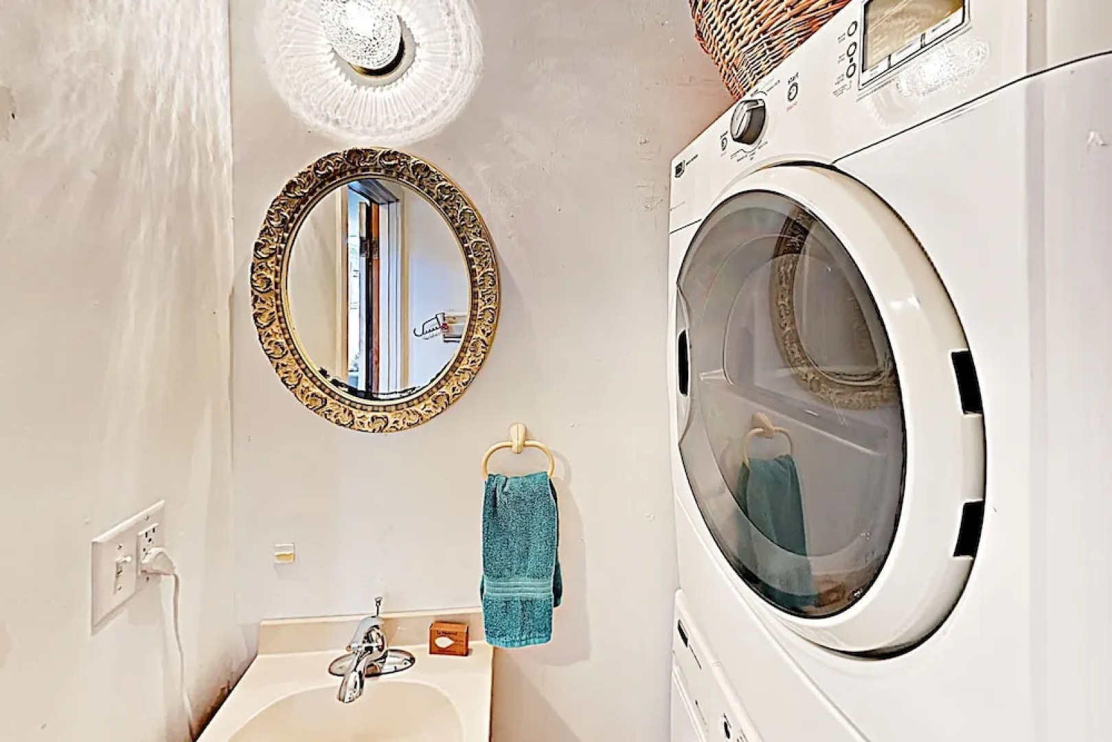 Oceanview Buzzards Bay Getaway by RedAwning