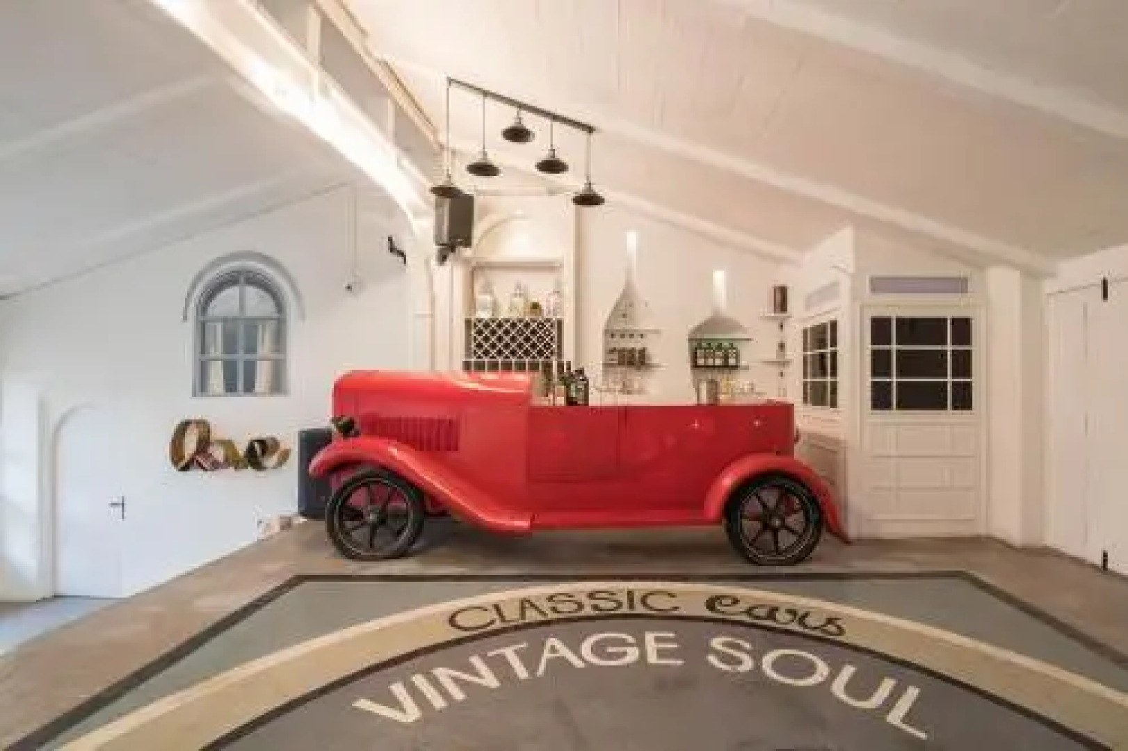 SaffronStays Casa Blanca