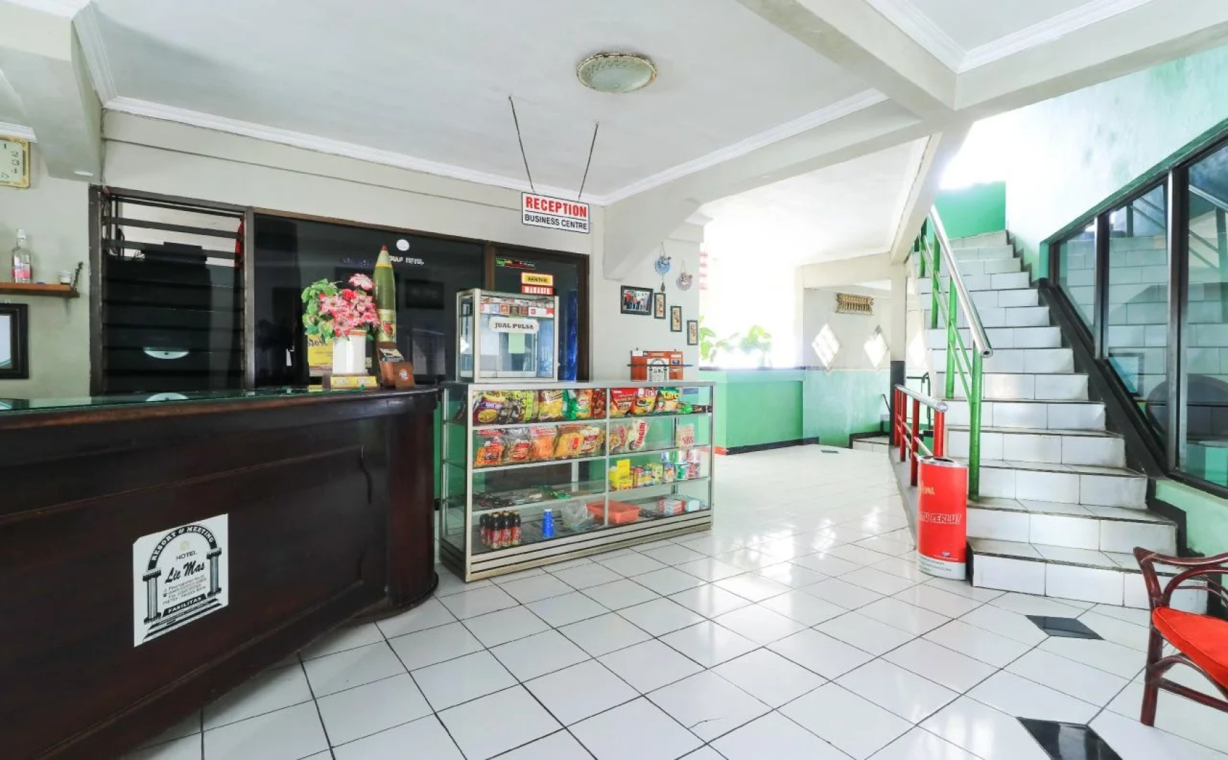 OYO 90132 Lie Mas Hotel