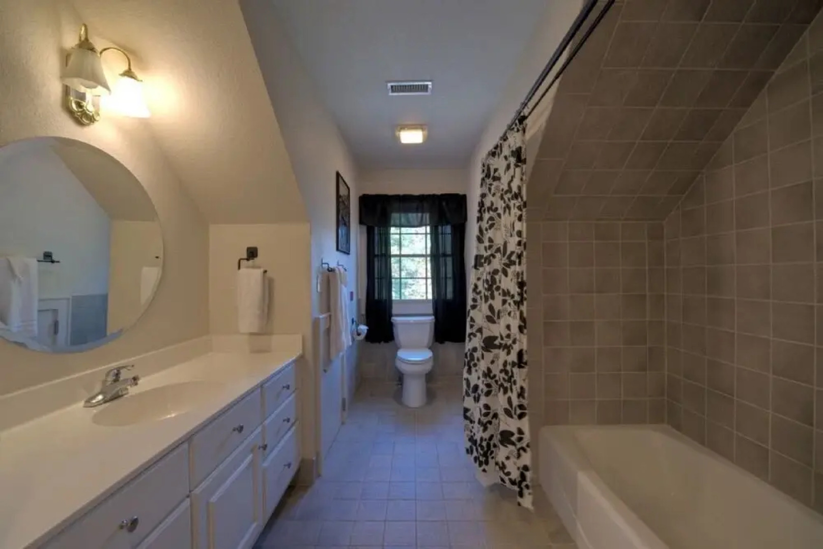 Lake Serenity - 6 Br Home