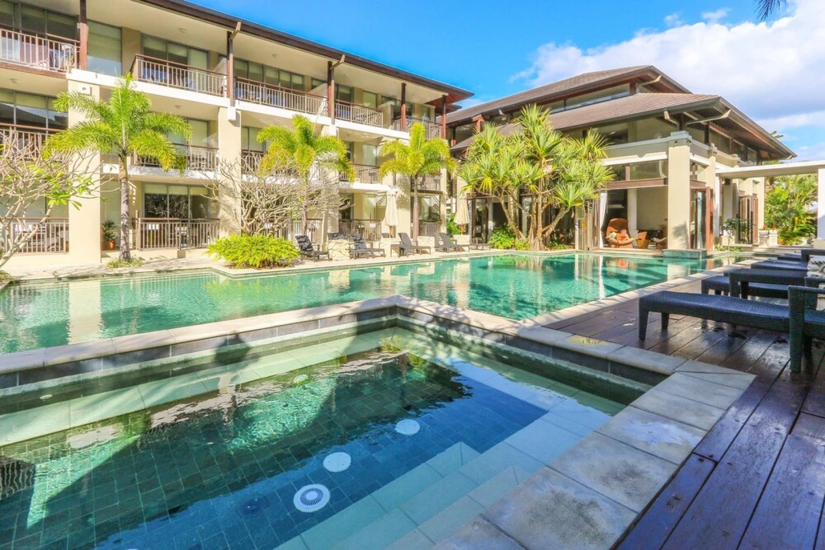 312 King Studio Plus One Bedroom