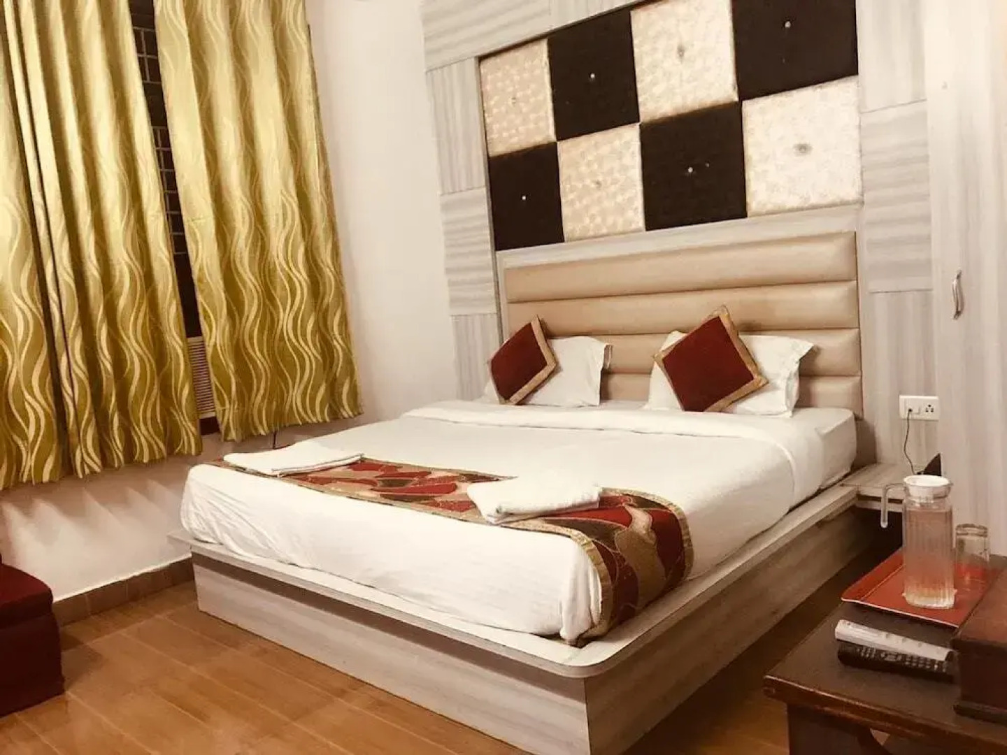 Hotel Katra Residency