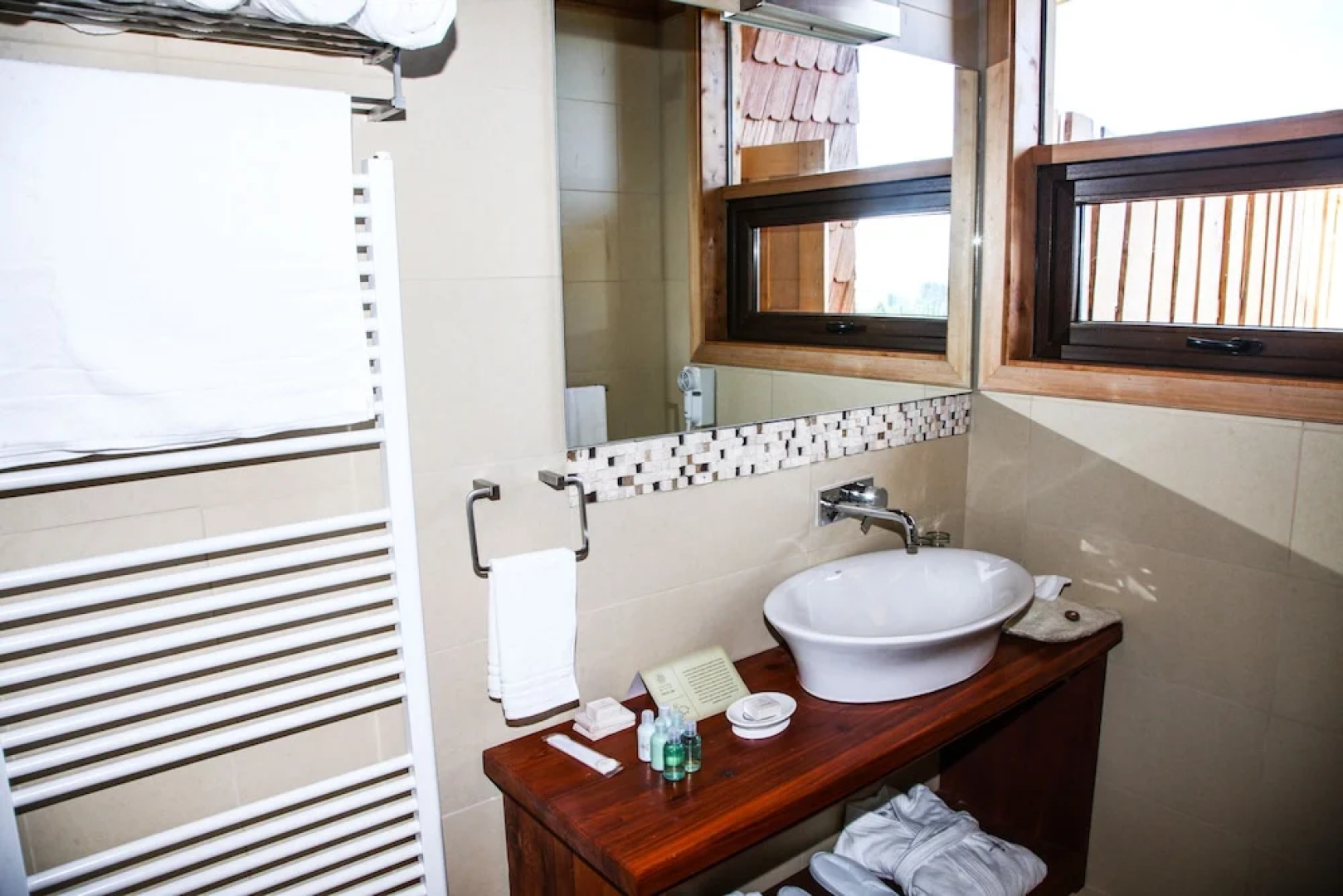 OCIO Territorial Hotel