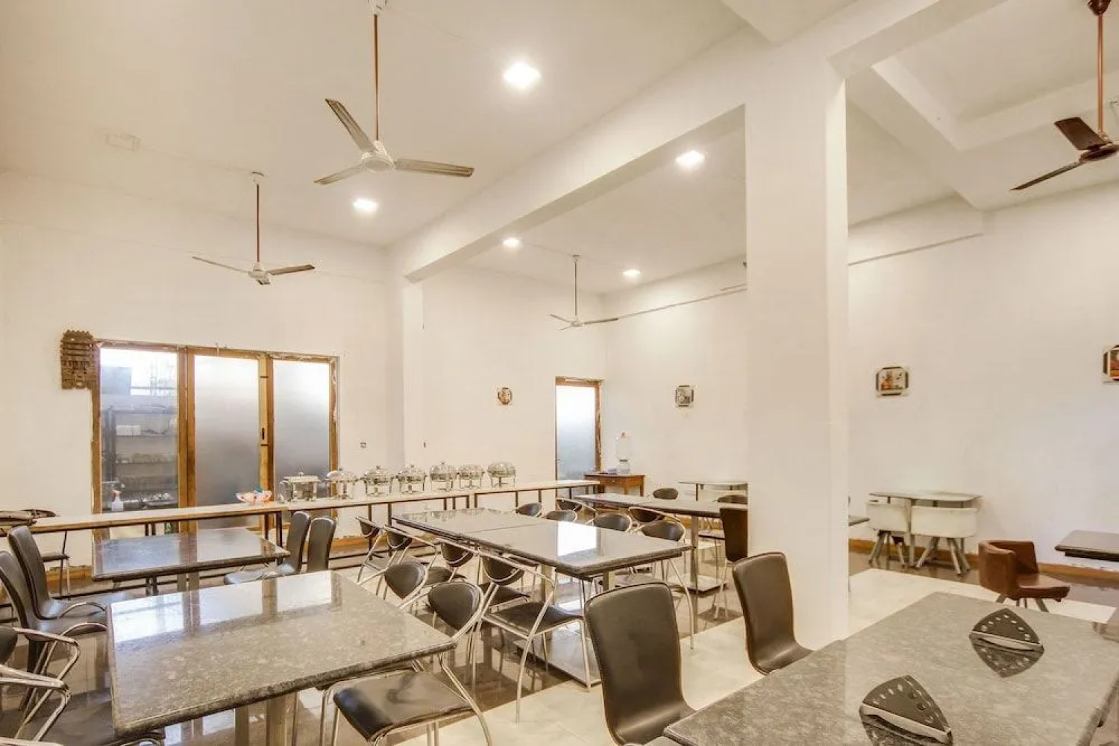 OYO 43665 Purple Resort