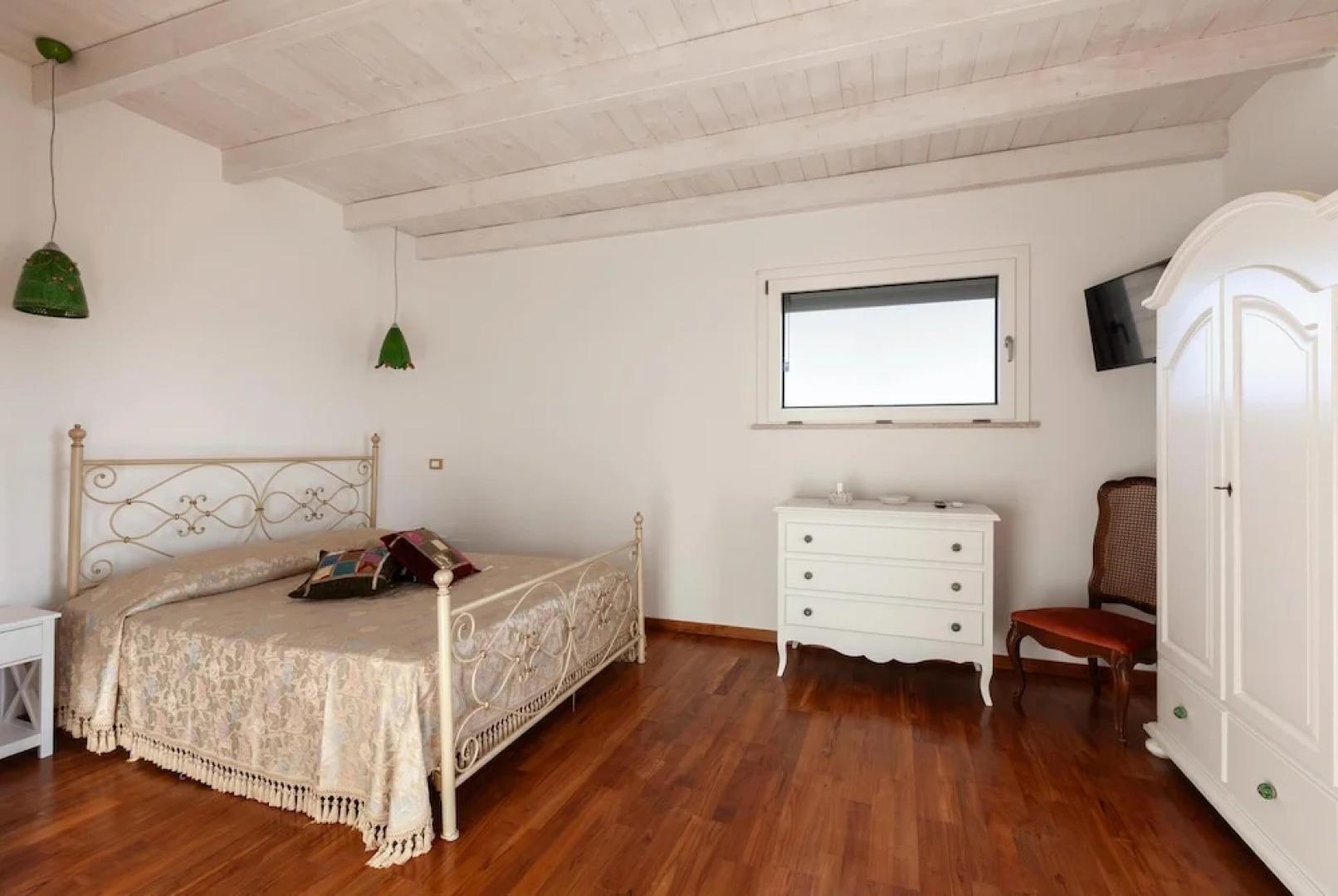 Sunny House Trilo with Pool