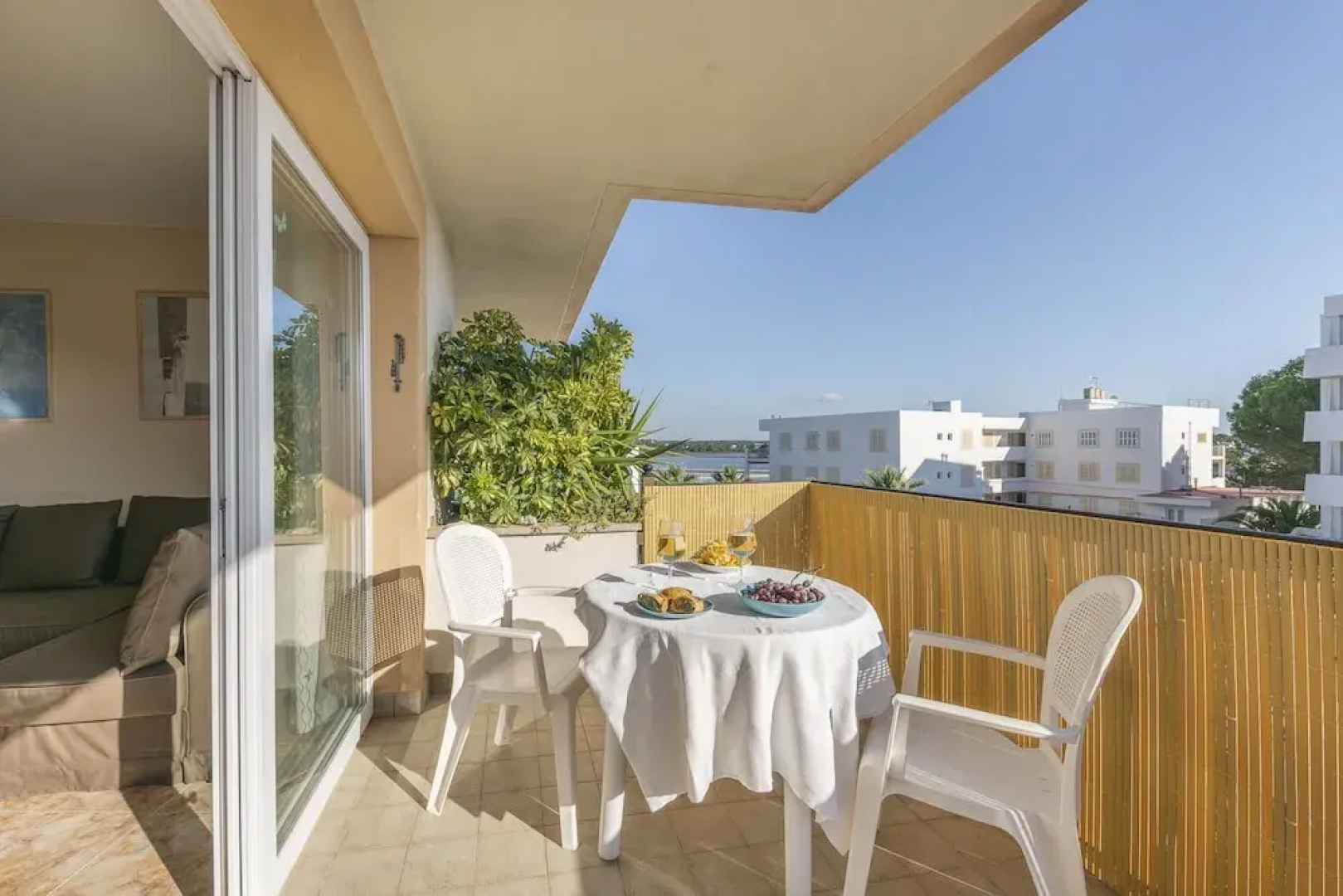 Tio Max Apartment II