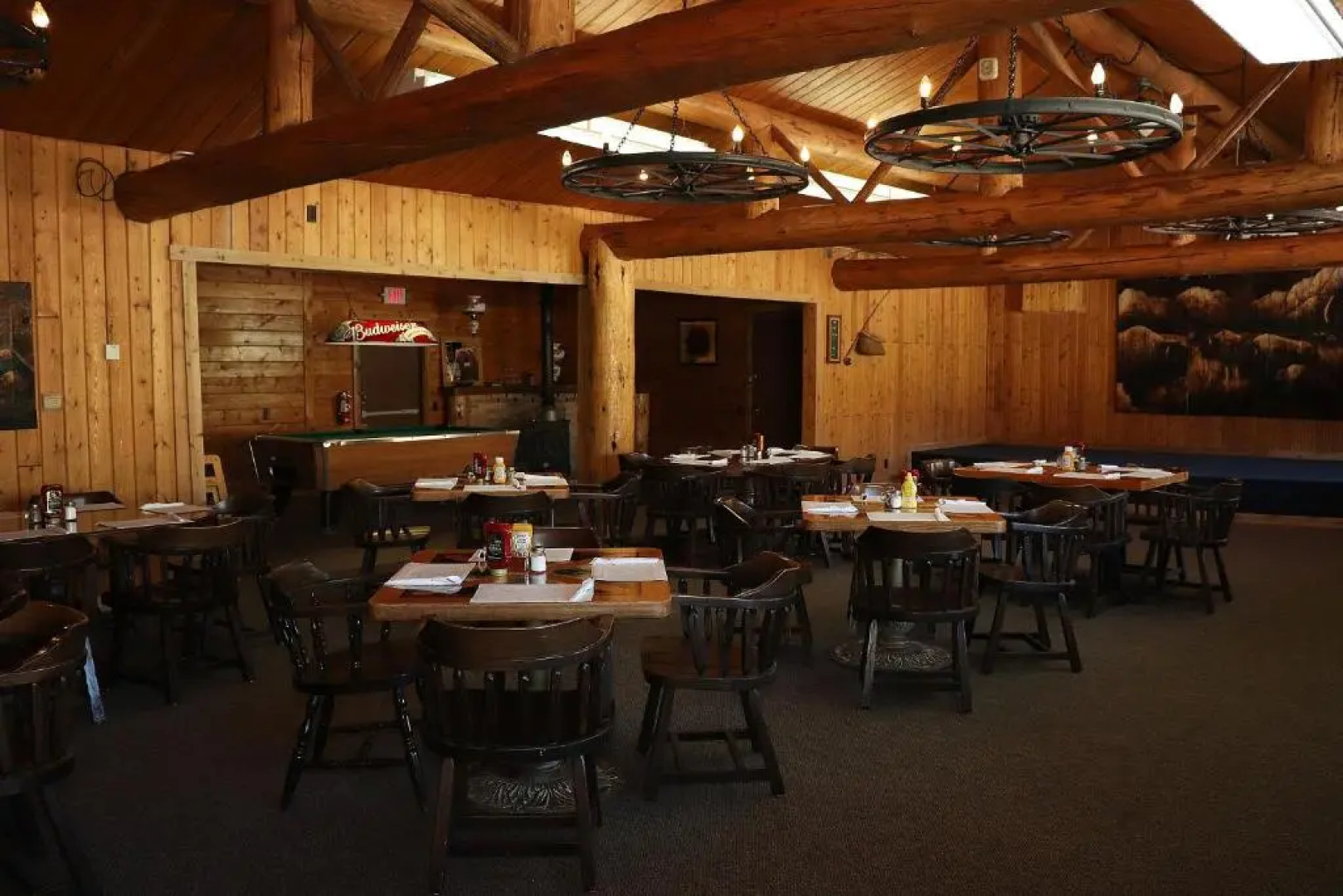 Yellowstone Valley Inn