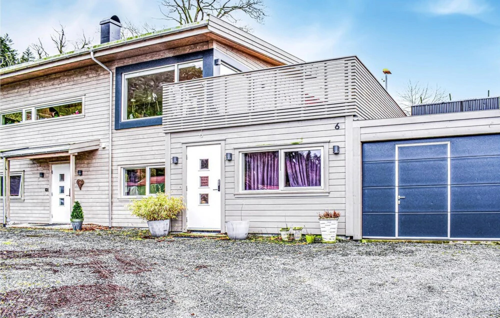 Stunning Home in Fister With 3 Bedrooms and Wifi