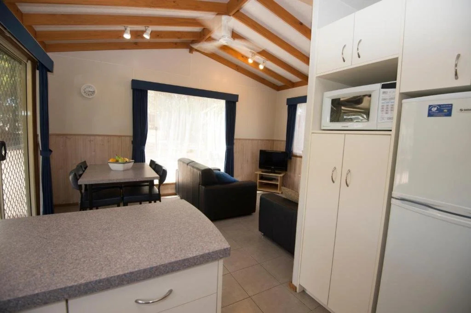 The Lakes Beachfront Holiday Retreat