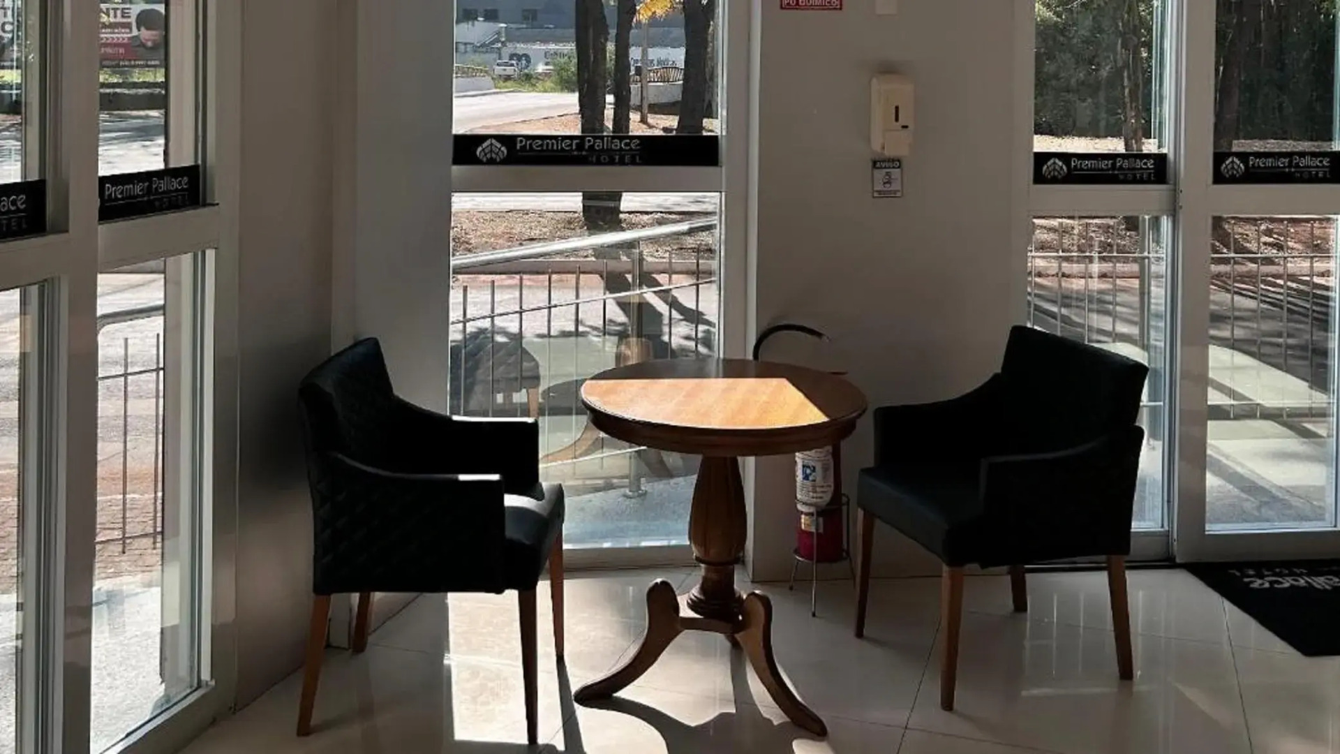 Premier Pallace Hotel