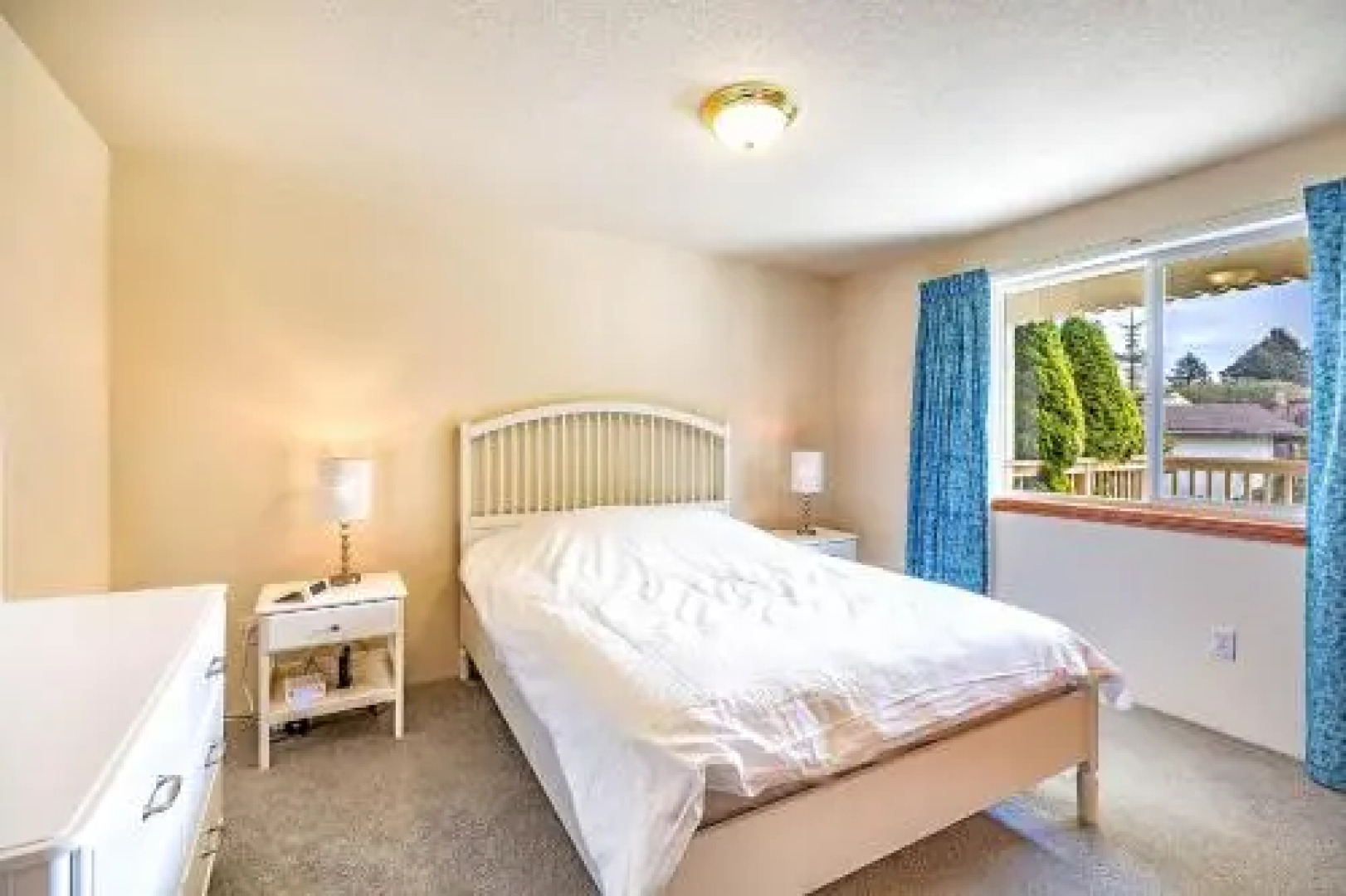 Surf Watch House in Copalis Beach