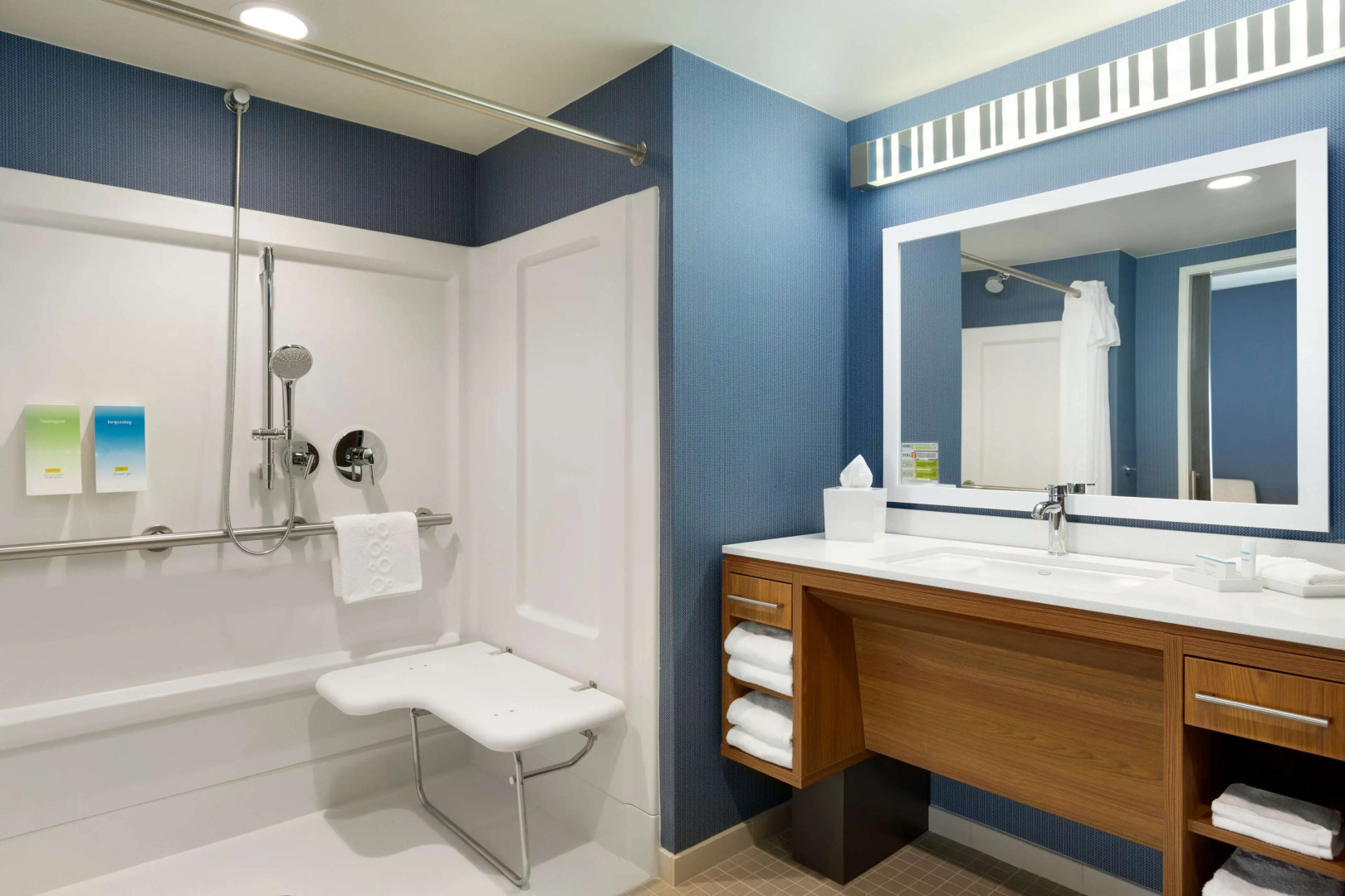 Home2 Suites by Hilton Glendale - Westgate