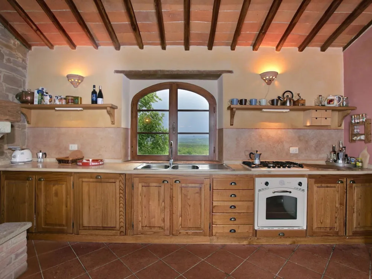 Magnificent Farmhouse in Lucignano With Swimming Pool