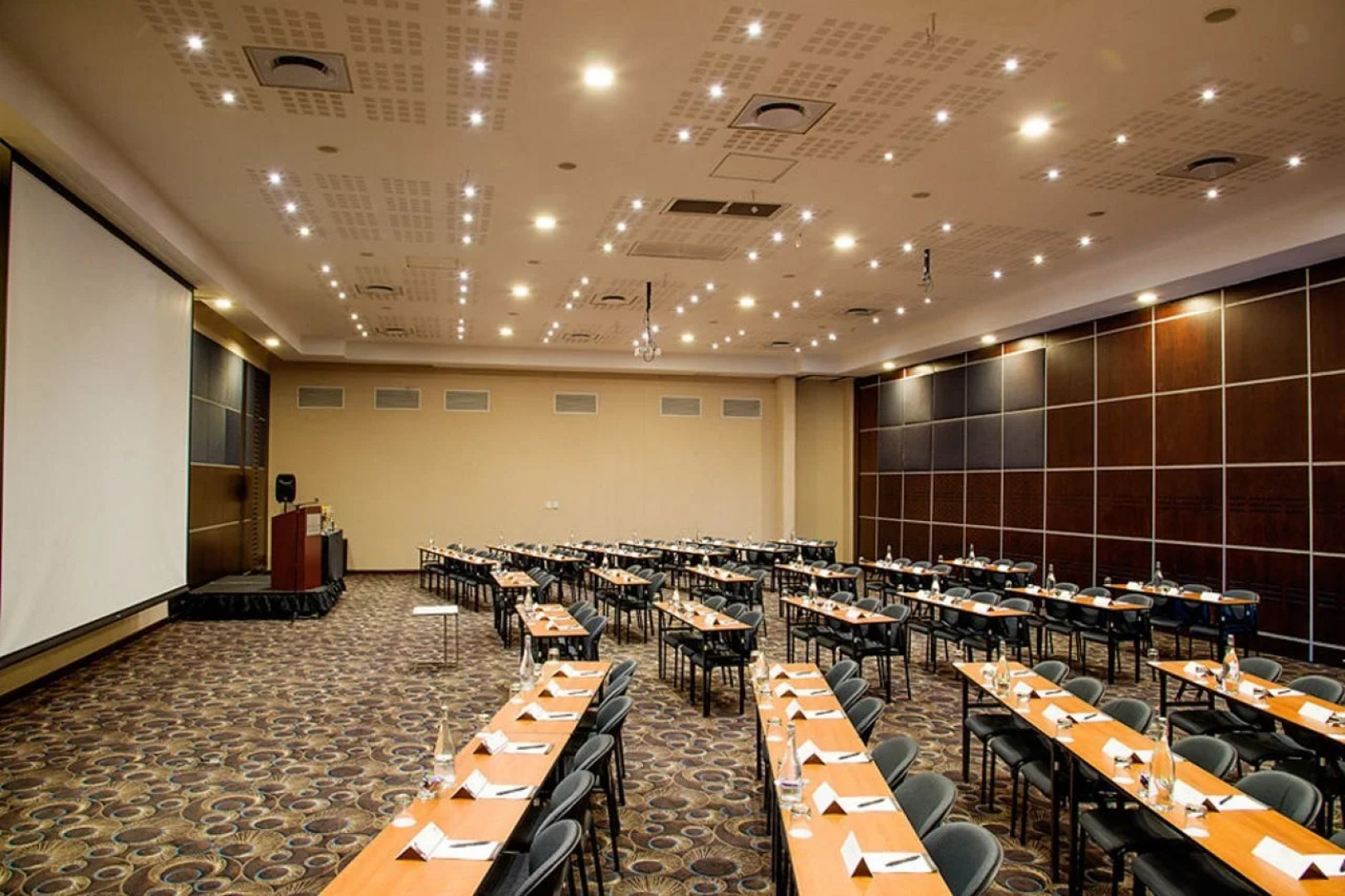 Premier Hotel OR Tambo