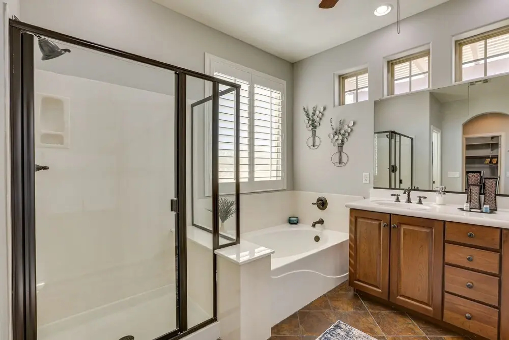 Dreamy Goodyear Getaway w/ Spa & Heated Pool!