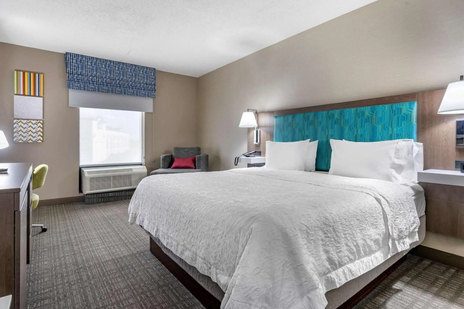 Hampton Inn & Suites Louisville East