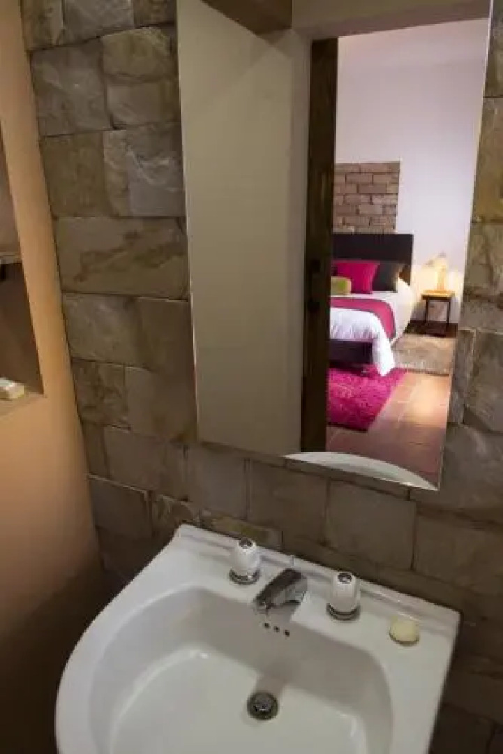 Hotel Cinco Tierras Suesca