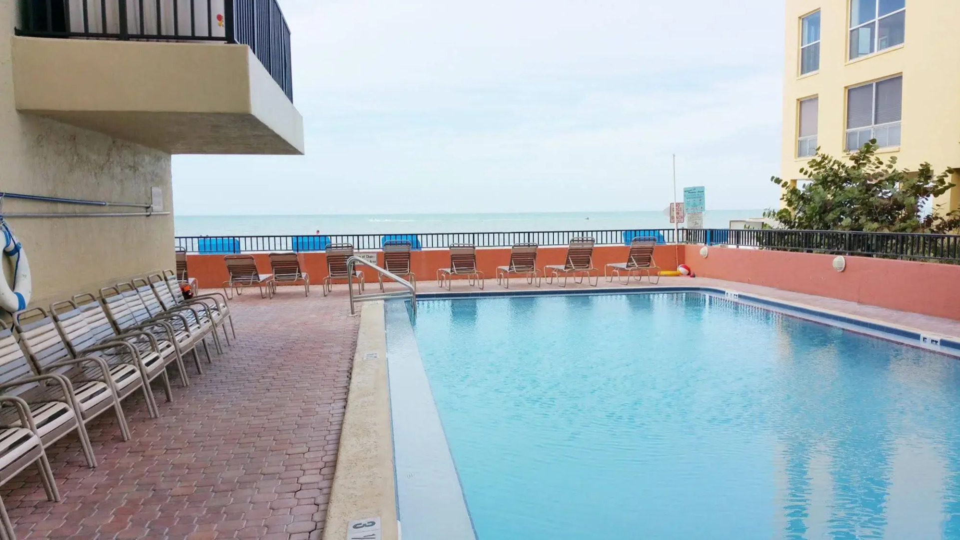 Las Brisas Condominiums