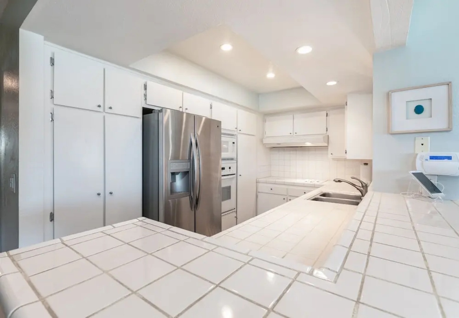 3br W/ Patio & Grill - 1 Mile To Beach & Pier Ave 3 Bedroom Townhouse