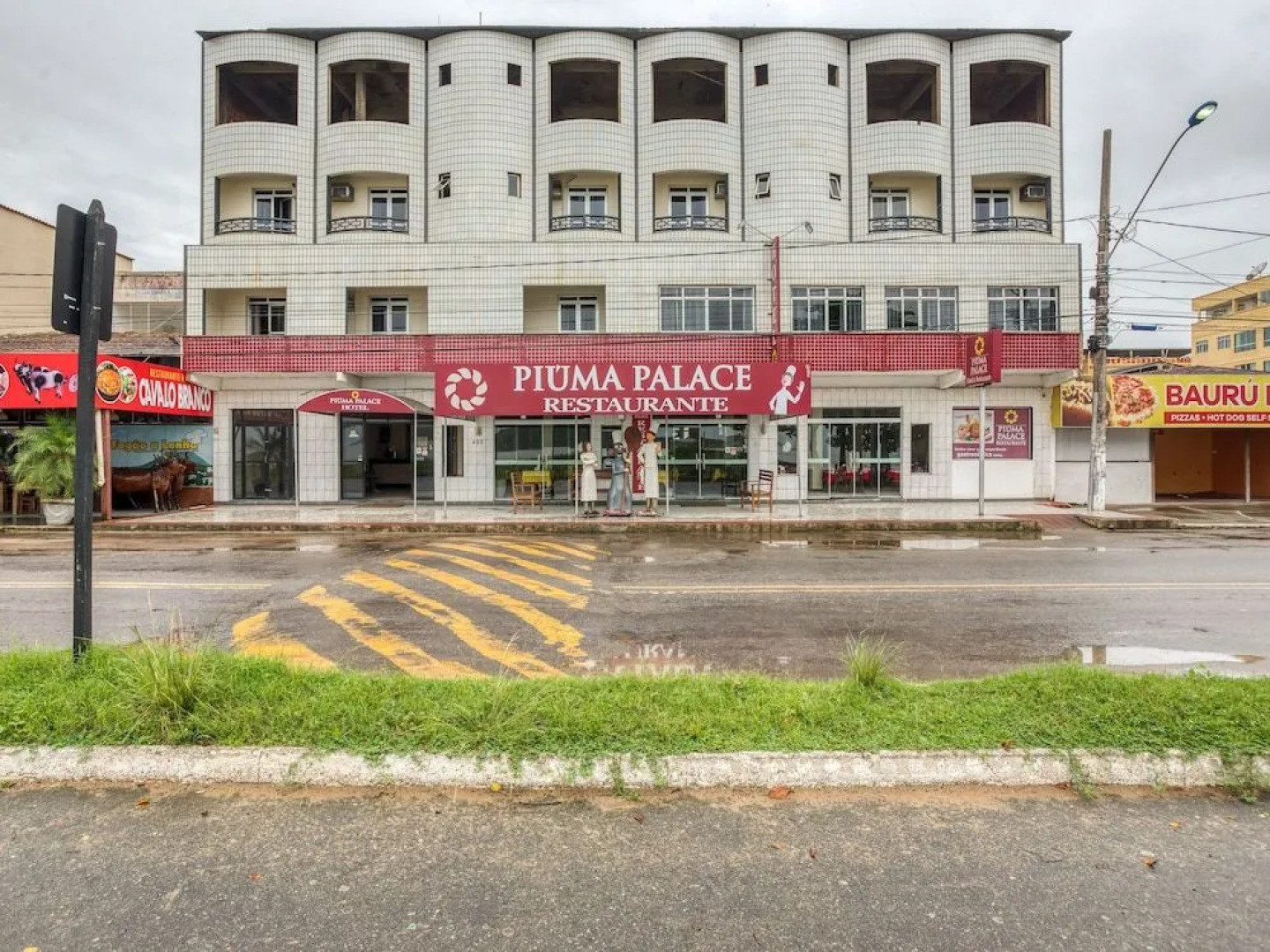 Piúma Palace Hotel, Lourdes