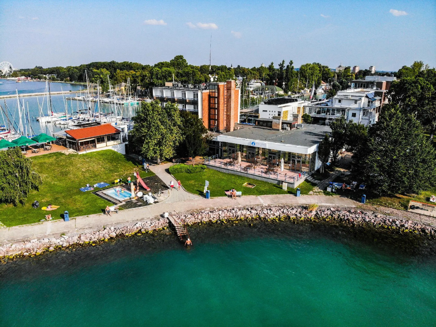 Hotel Yacht Wellness & Business