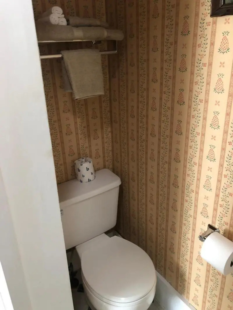 Reynolds House Inn & Motel