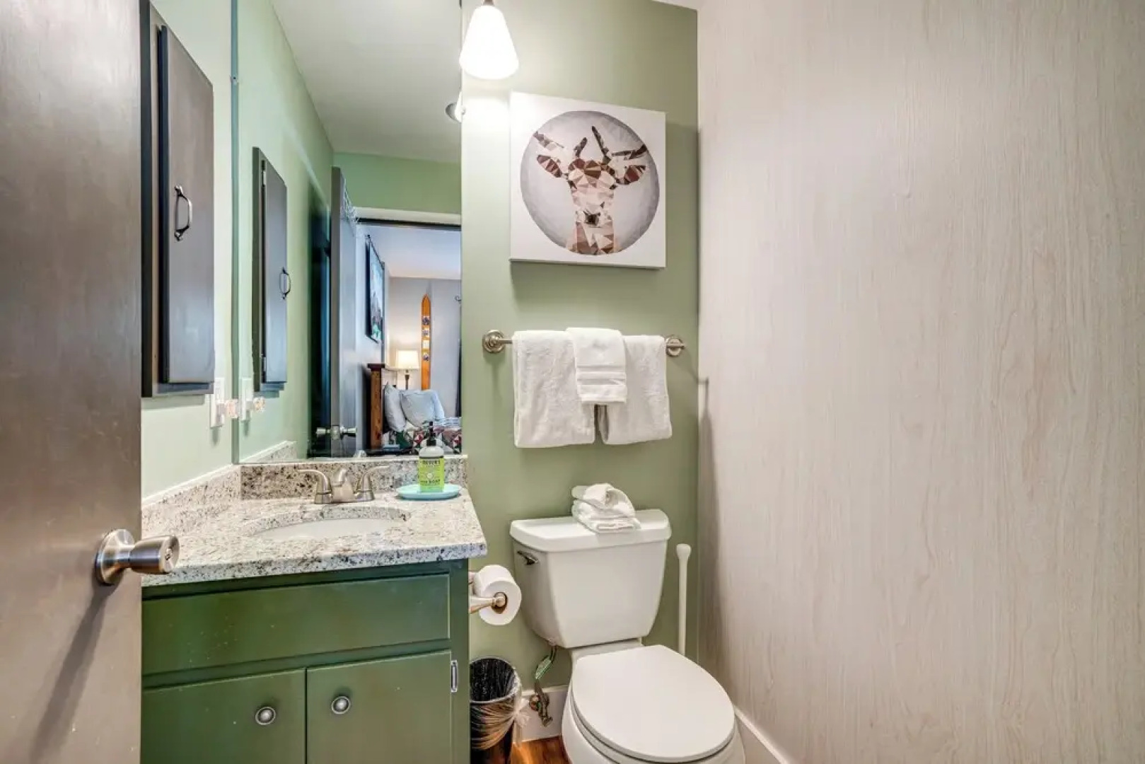 7 Mi to Ski Resort: Dillon Condo w/ Mtn Views